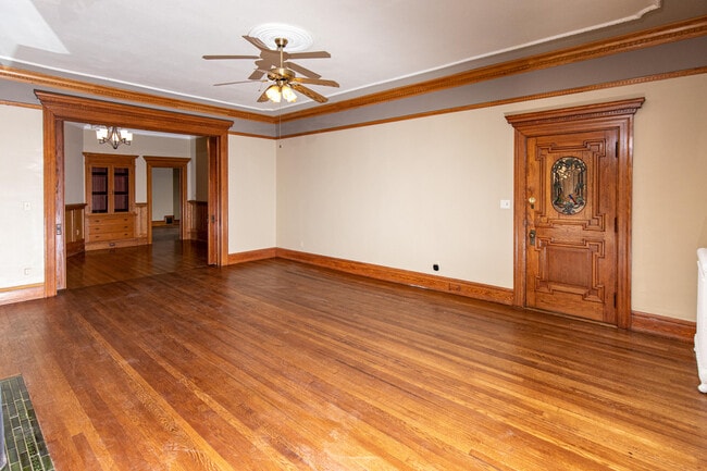 Building Photo - 2836 E Belleview Pl