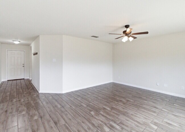 Foto del edificio - Charming 3-bedroom, 2-bath home located in the gated community of Southern Hills!