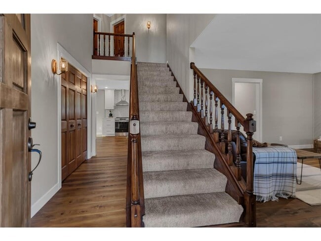 Building Photo - 501 Riverside Ave N