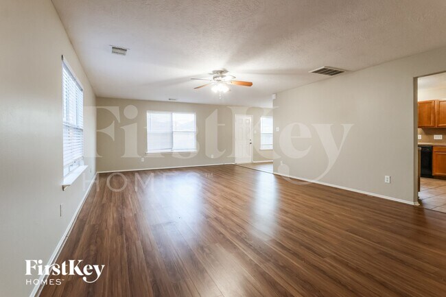 Building Photo - 7238 Winter Song Dr