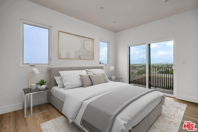 Building Photo - 4701 Saturn St