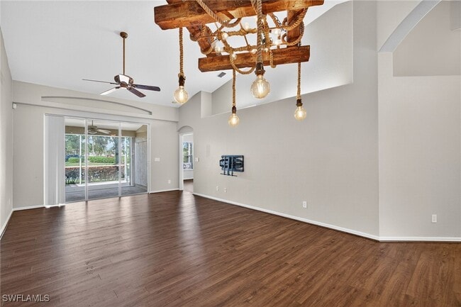 Foto del edificio - 8480 Ibis Cove Cir