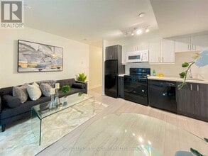 Building Photo - 600 Fleet St