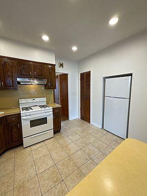 Building Photo - 1070 Bay Ridge Ave