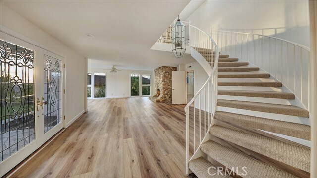 Building Photo - 726 Kendall Dr