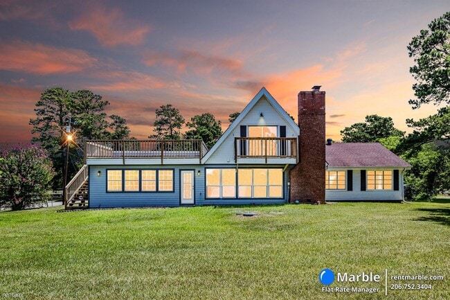 Building Photo - 4 br, 3.5 bath House - 127 Ross Dr