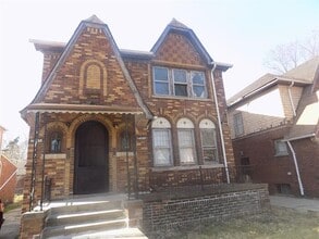 Building Photo - 14137 Mansfield St