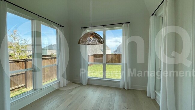 Building Photo - 3760 Blue Sage Dr