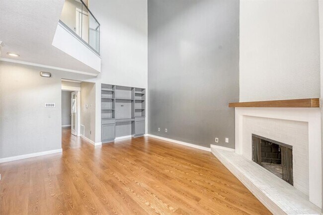 Foto del edificio - 8200 Neely Dr