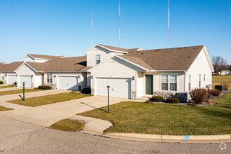 Woodland Creek Townhomes - Saginaw, MI photo'