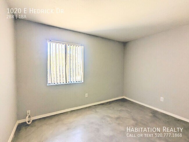Building Photo - 1020 E Hedrick Dr