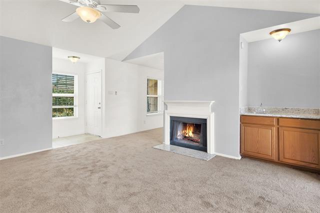 Foto del edificio - 5300 Keller Springs Rd