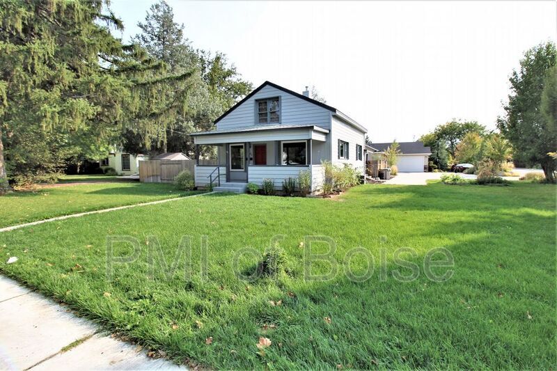 Primary Photo - 3721 W Kootenai St