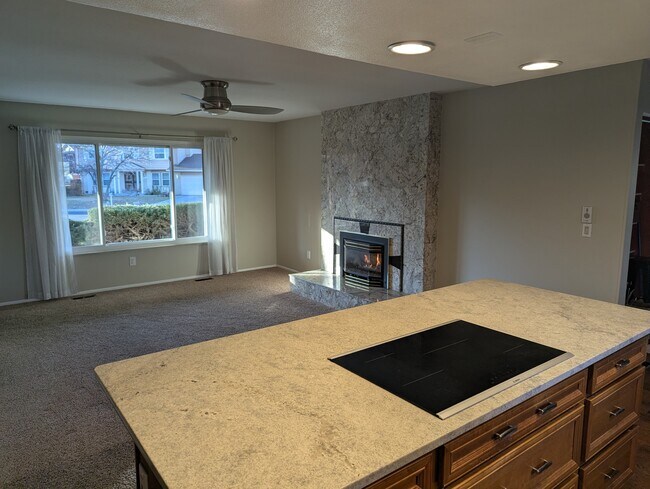 Foto del edificio - 582 S Everett Ct