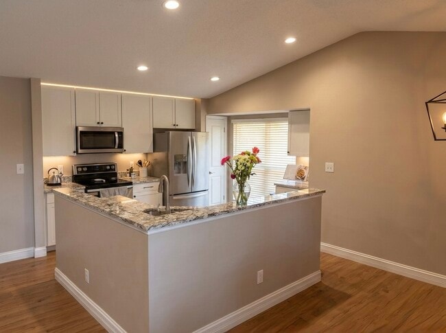 Building Photo - 46 Freymuth Rd