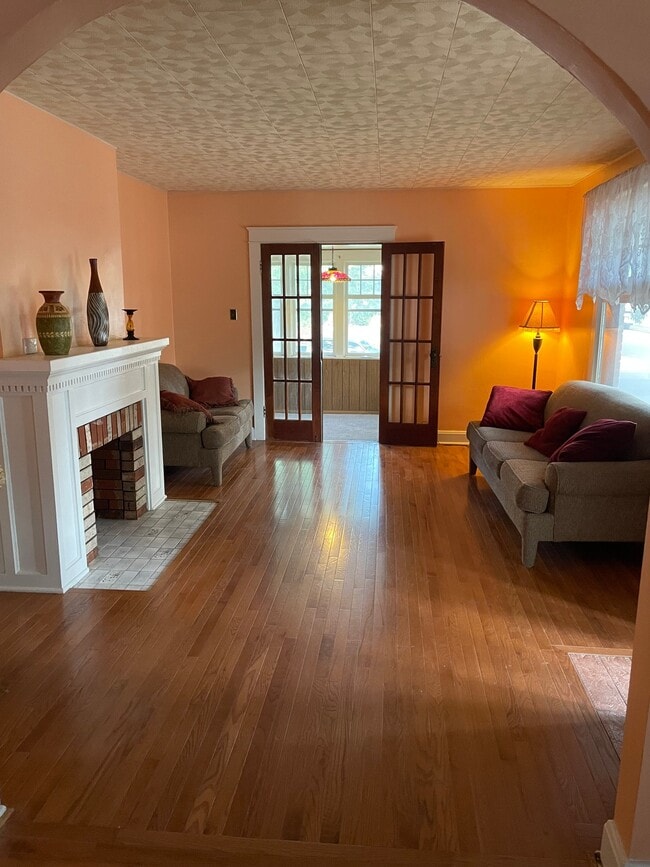 Photo - 2801 Clermont St House