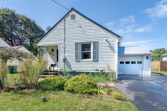 Building Photo - 104 Van Mara Dr