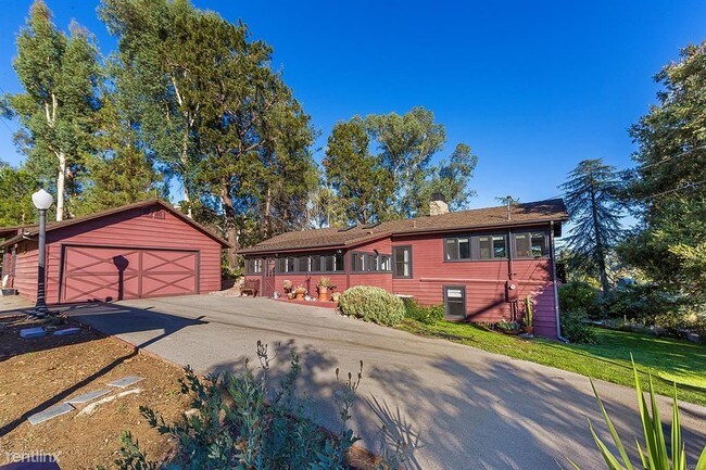 Building Photo - 4 br, 2 bath House - 28804 Lakeshore Dr