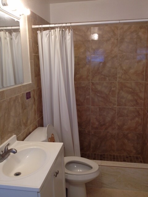 Foto del edificio - 8921 Bishop Ave