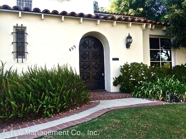 Building Photo - 457-459 N Orange Dr
