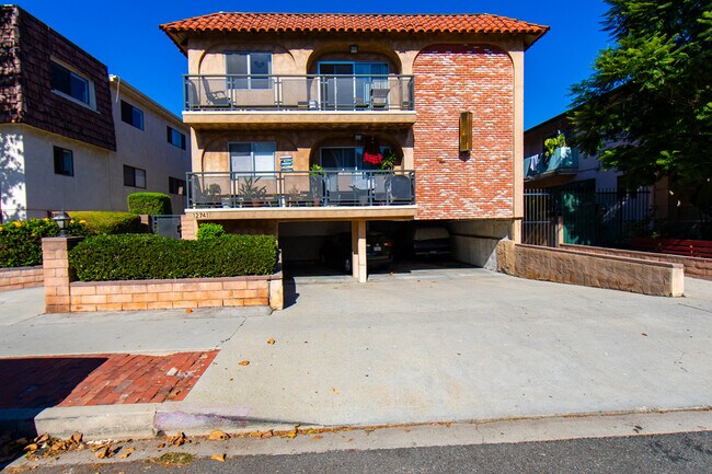 Foto del edificio - 12741 Pacific Ave
