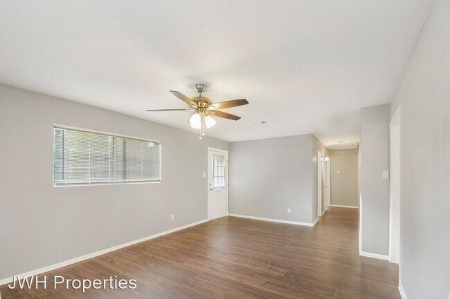 Building Photo - 3 br, 2 bath House - 6319 Buncombe Rd