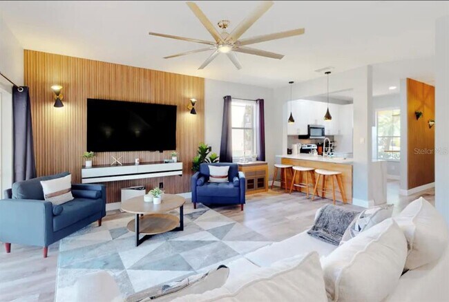 Building Photo - 3939 Calabria Ave