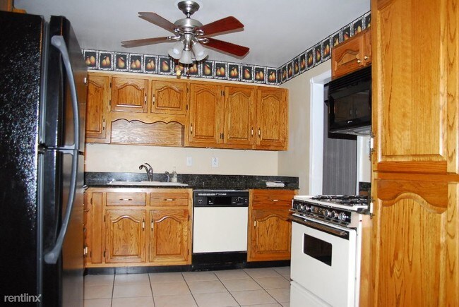 Building Photo - 3 br, 2 bath House - 2148 Alice Dr
