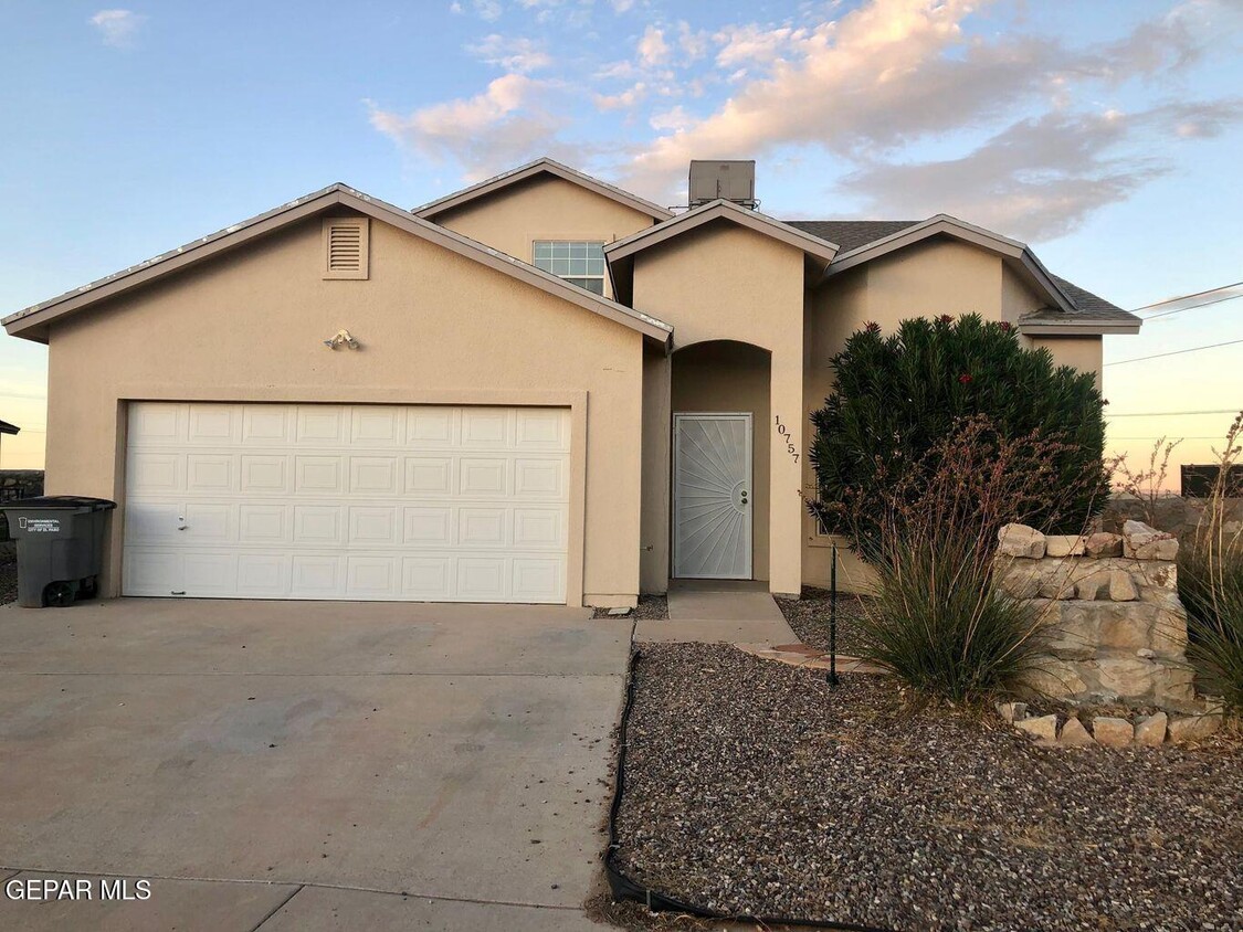 Primary Photo - 10757 Blue Sage Cir