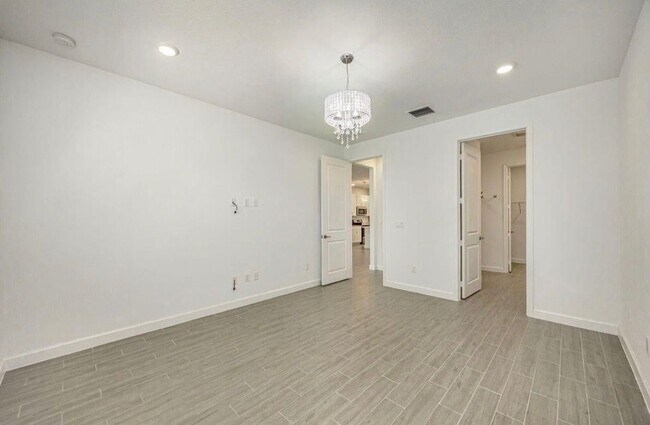 Foto del edificio - 14533 Wiley Range Rd