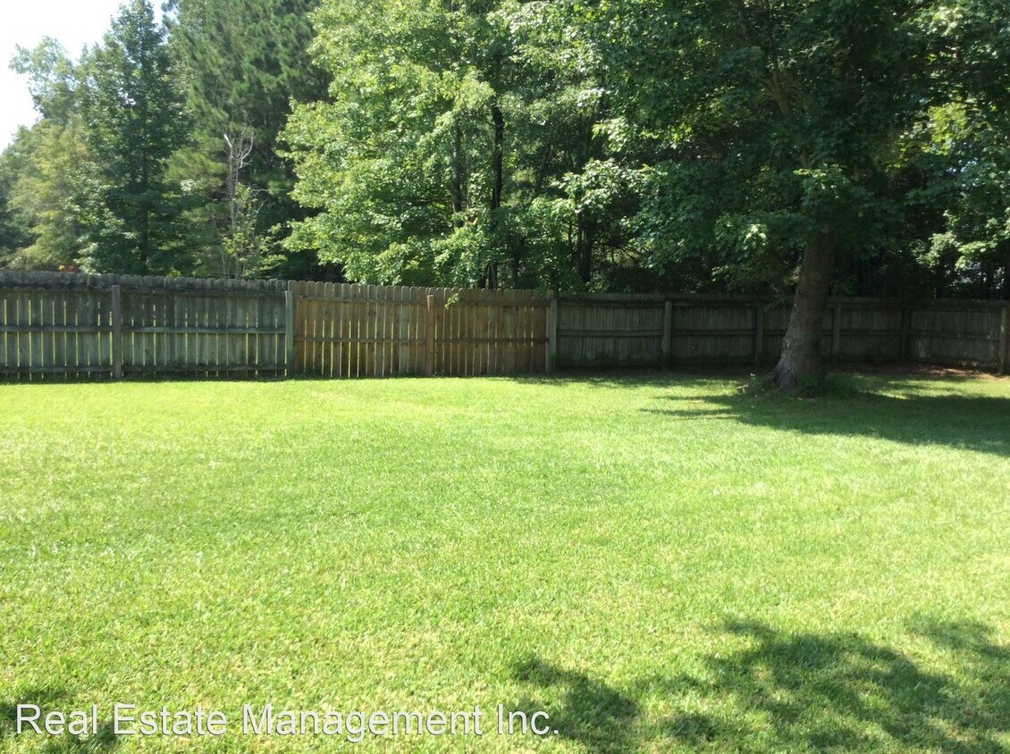 Foto del edificio - 3 br, 2 bath House - 216 Derby Park Ave