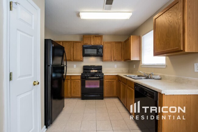 Building Photo - 3185 Lower Creek Dr