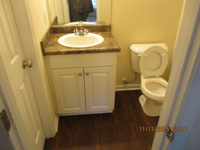 Building Photo - 206 Glade Ln