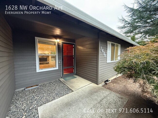 Foto del edificio - 1628 NW Orchard Ave