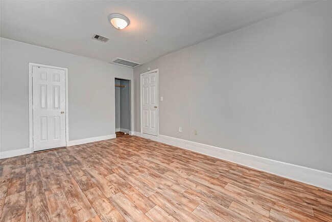 Building Photo - 4203 Tavenor Ln