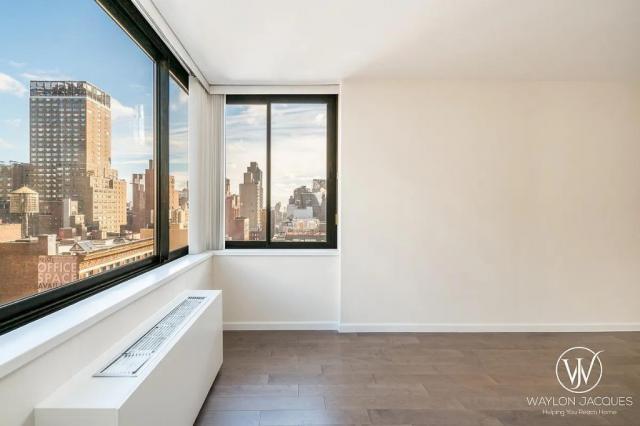 Foto del edificio - 1 bedroom in New York NY 10065