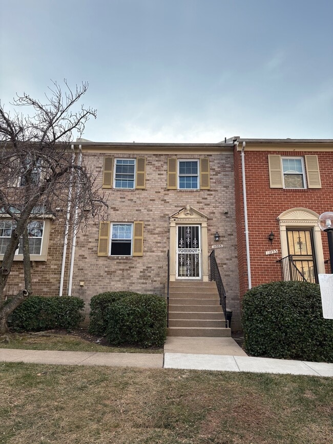 Building Photo - 11953 Old Columbia Pike
