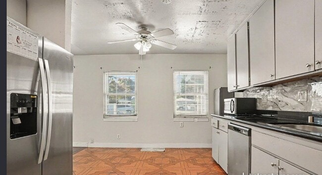 Building Photo - 936 Lucia Ct