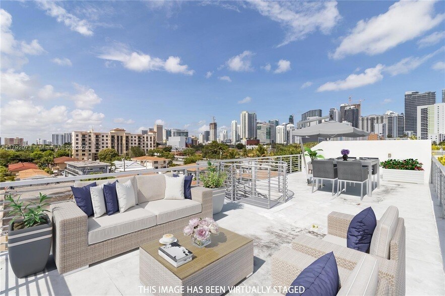 Foto principal - 545 SW 11th St