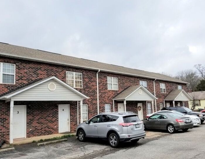 Renovated Two Bedroom Townhouse Apt in Greer! Apartment for Rent in