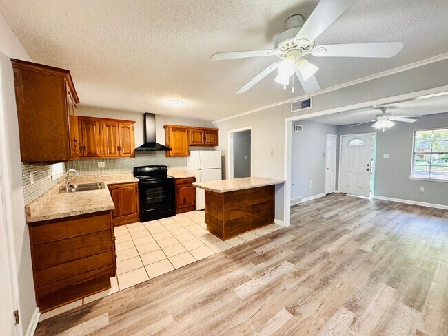 Foto del edificio - 8082 Whitebrook Dr