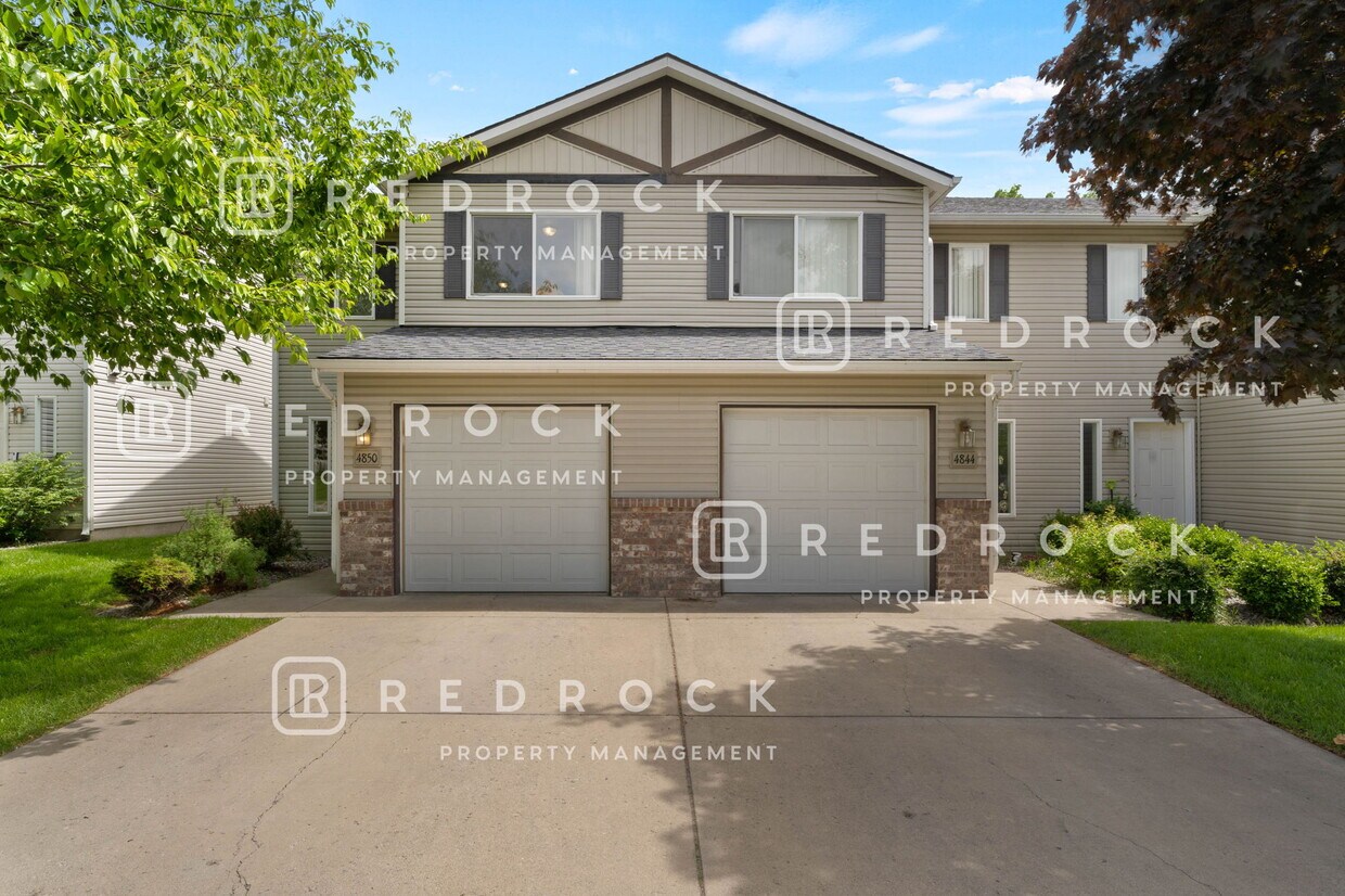 Foto principal - 4838 N Orchid Ln