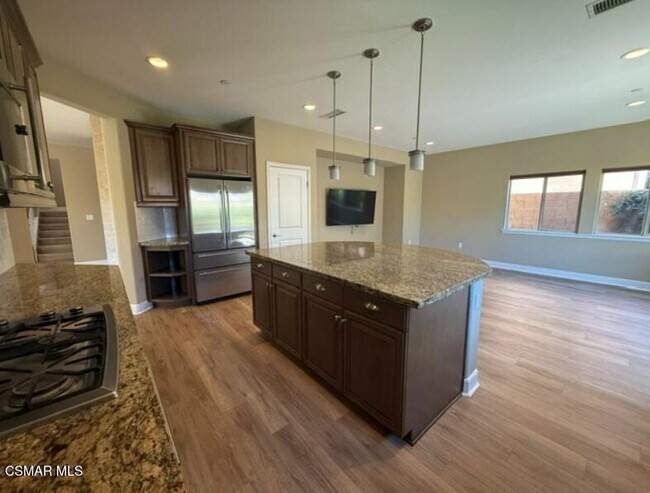 Foto del edificio - 7036 Baneberry Ave