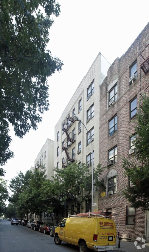 Foto del edificio - 3551 Dekalb Ave