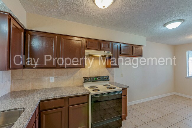 Foto del edificio - 15317 Kingfield Dr