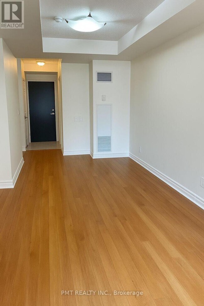 Photo du bâtiment - 55 Bloor St E