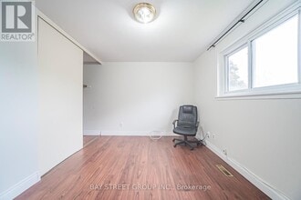 Building Photo - 296 Killdeer St