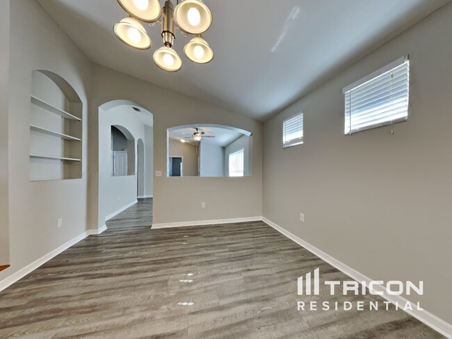 Building Photo - 8306 Night Owl Ct