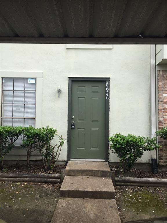 Foto principal - 8626 Village of Fondren