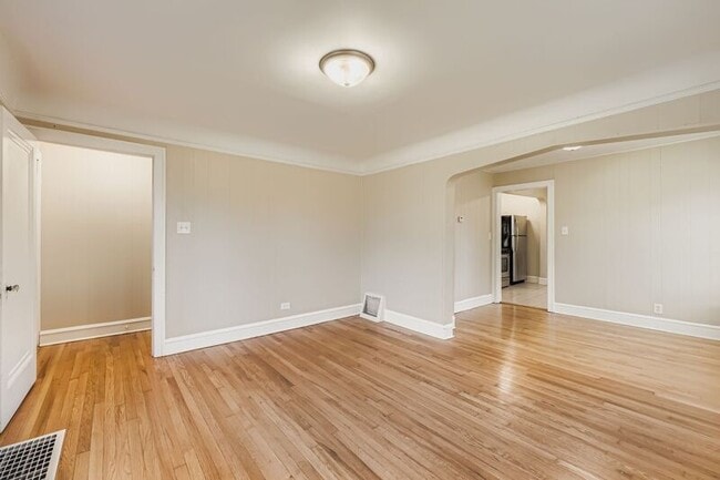 Building Photo - 16855 Sayre Ave